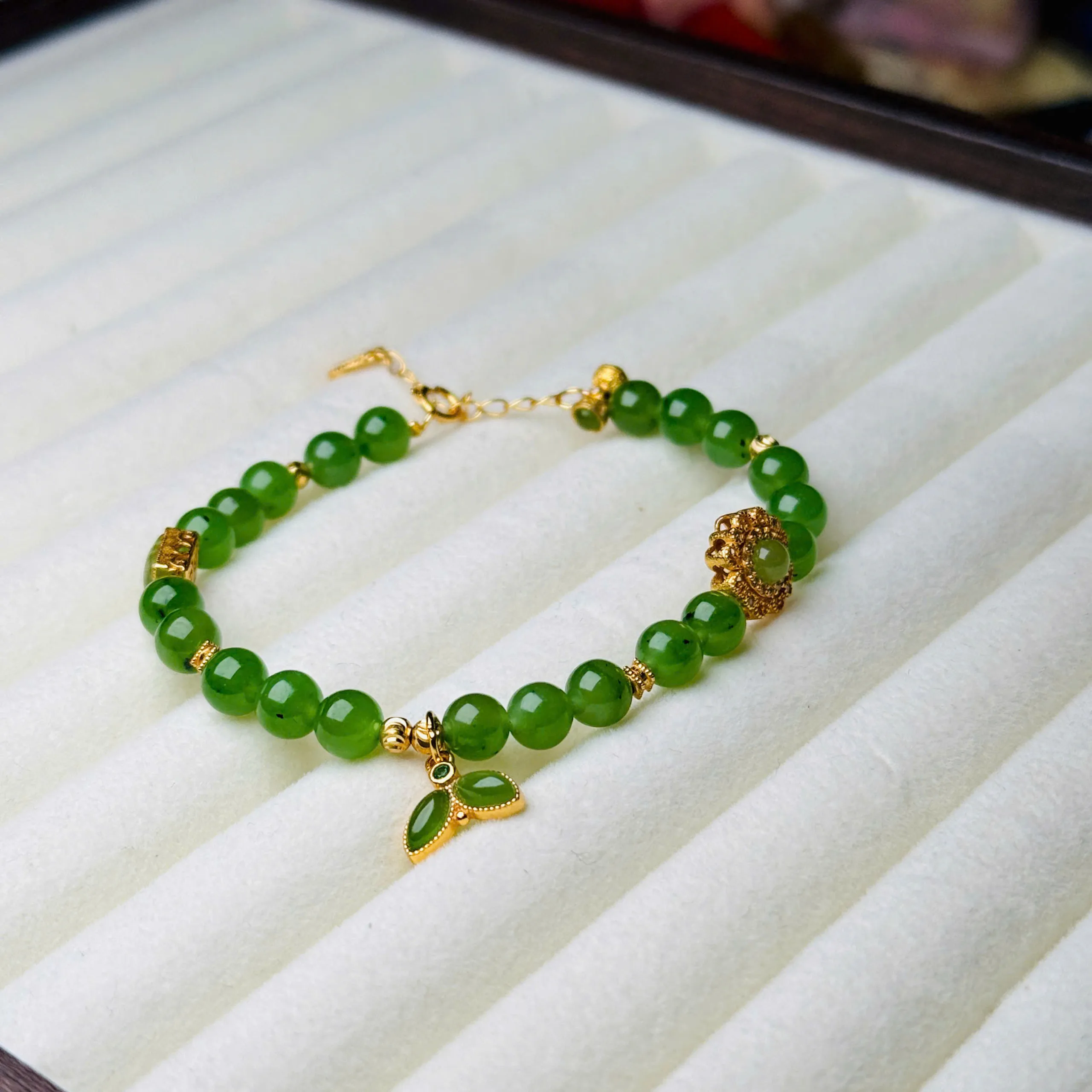 NGỌC BÍCH MIX CHARM BẠC MẠ